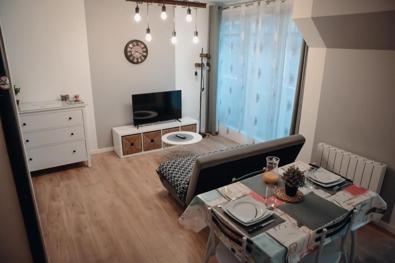 Cosy Et Moderne En Centre Ville, Fibre Haut Debit Ernee Экстерьер фото